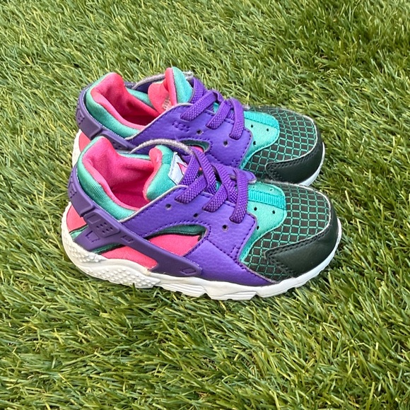 Nike Other - Toddler Nike Huarache purple pink and aqua sneakers size 7c